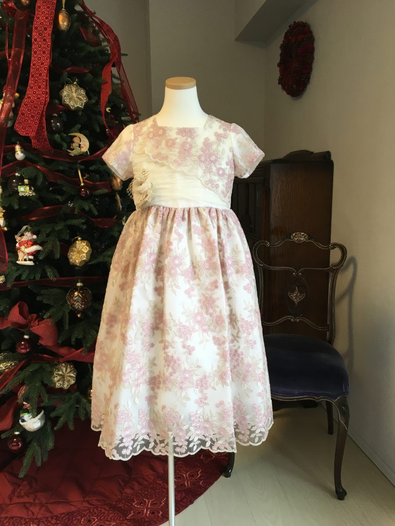 GRACI グラシィのピンクとゴールドのレースのドレス | 子供ドレス